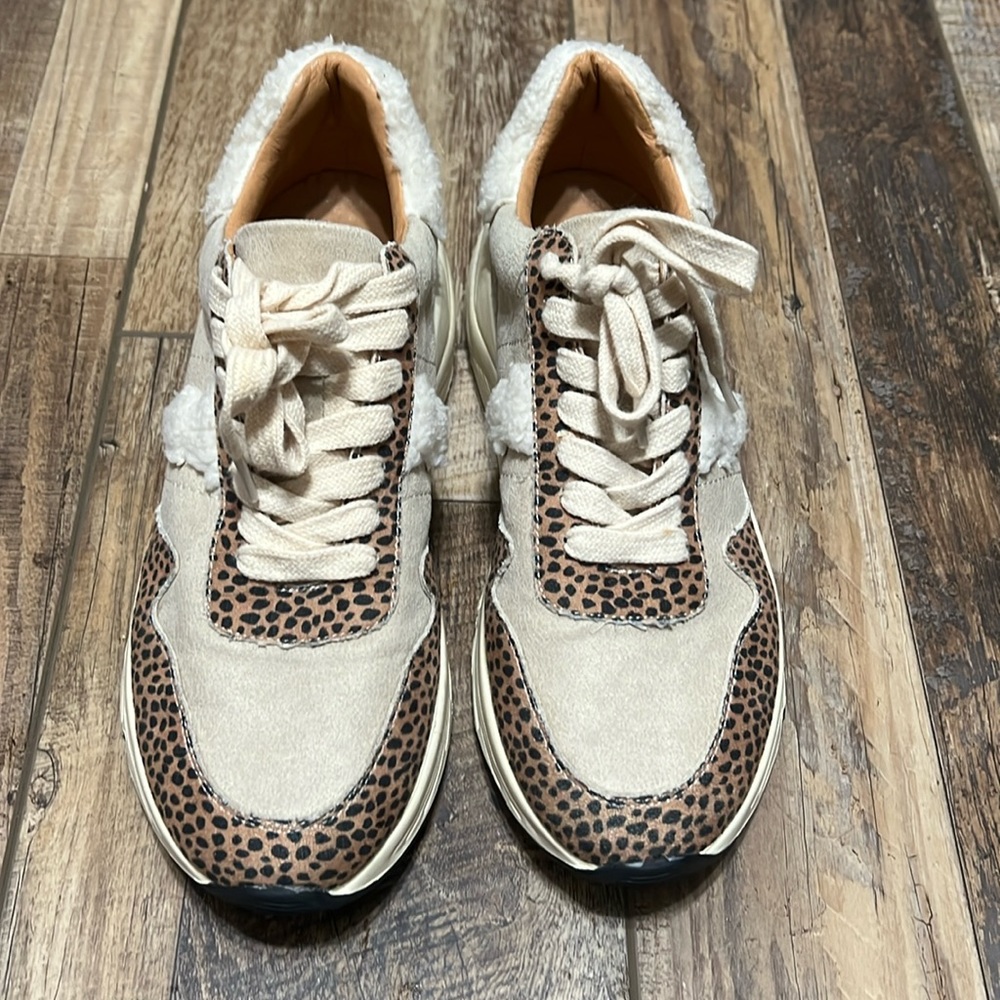 Oasis Society Women LeopardPrint Sherpa Trim Chunky Platform Sneakers Beige US 8